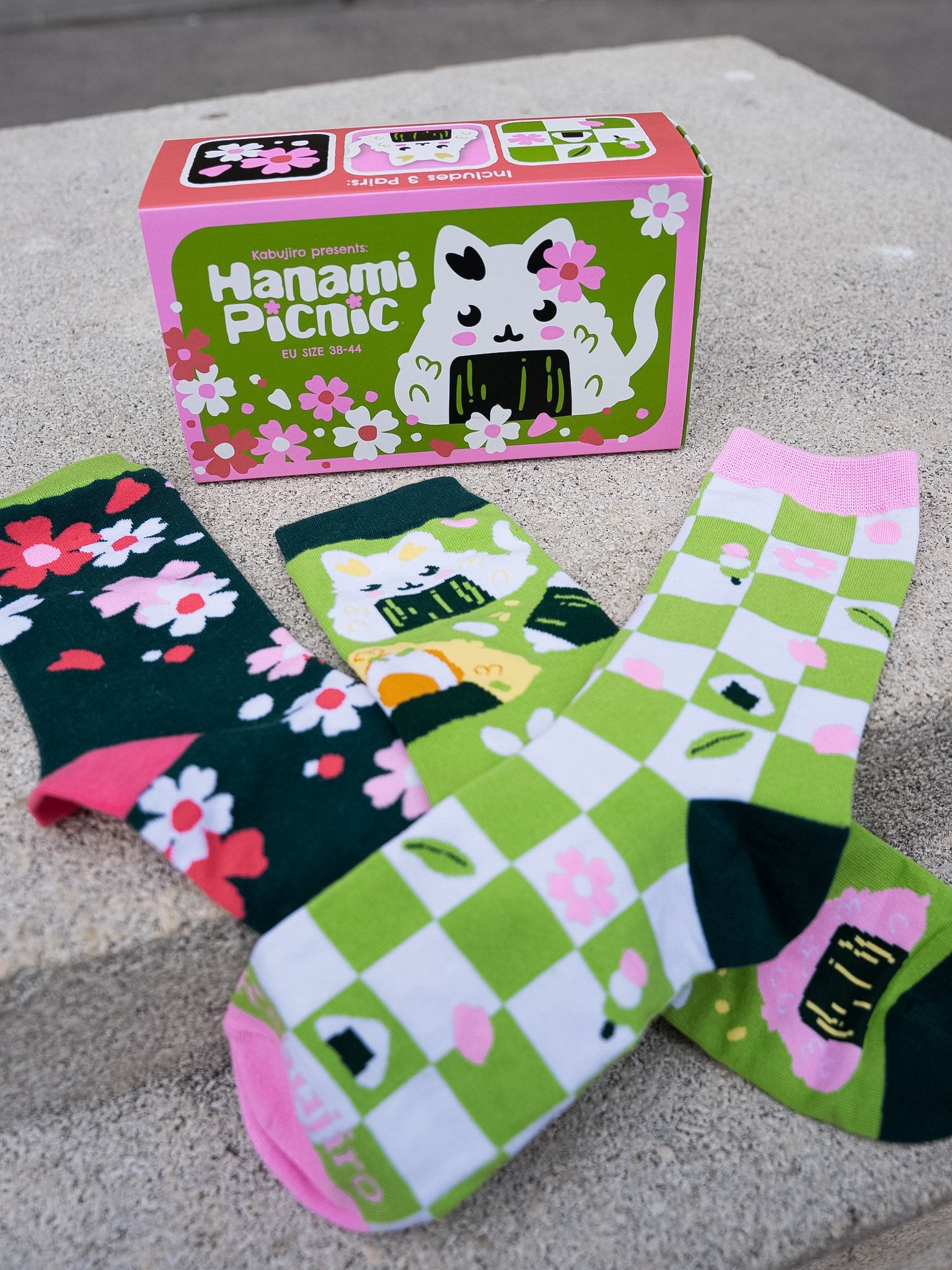 kabujiro-hanami-picnic-socken-geschenkbox-baumwolle image 5