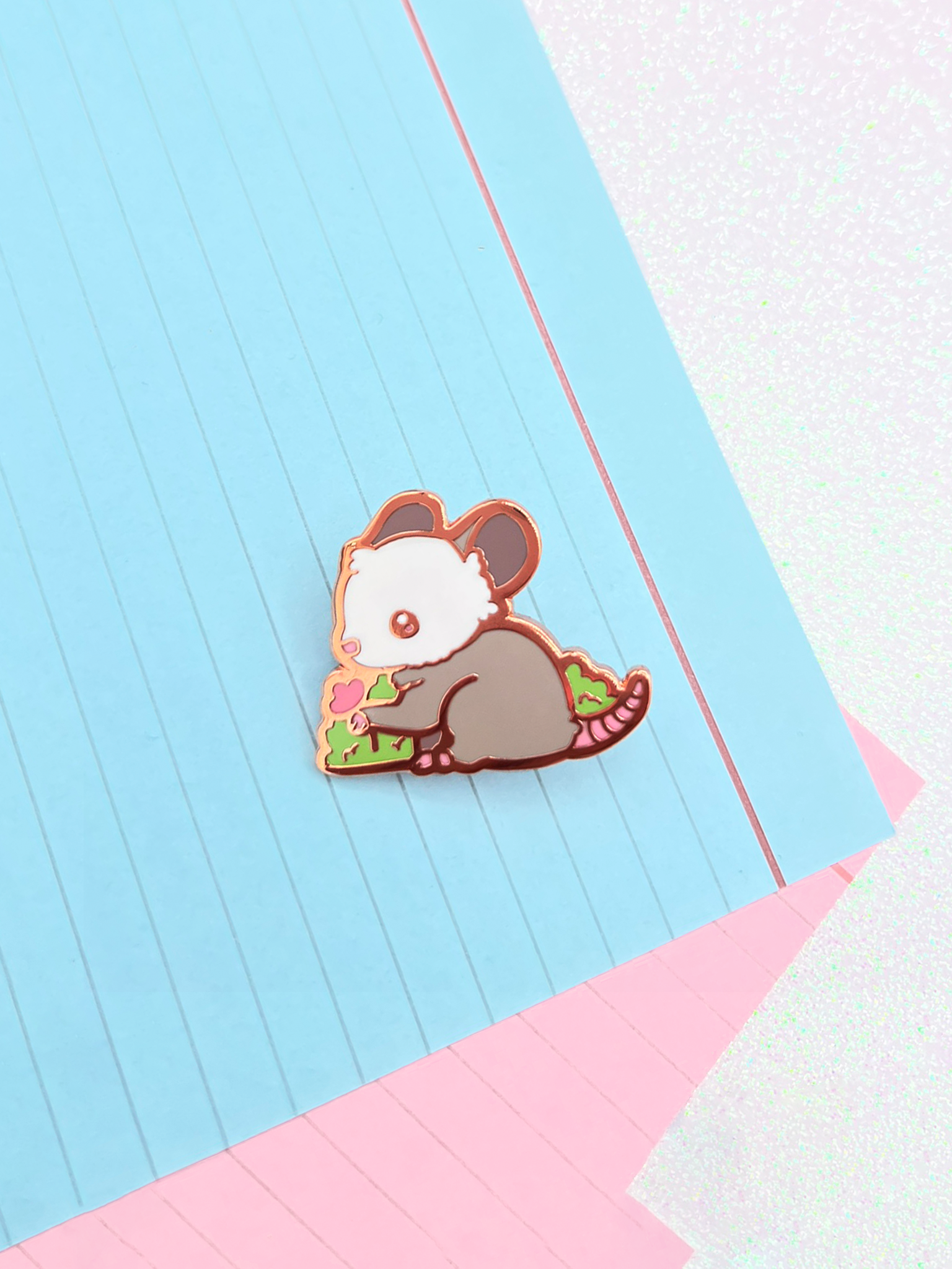 miamouz-opossum-flower-emaille-pin-30x26-mm-tier image 2