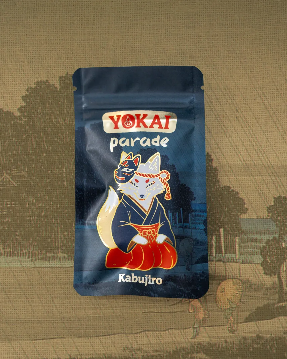 kabujiro-enamel-pins-yokai-parade-emaille-pin-blind-bag-gold image 1