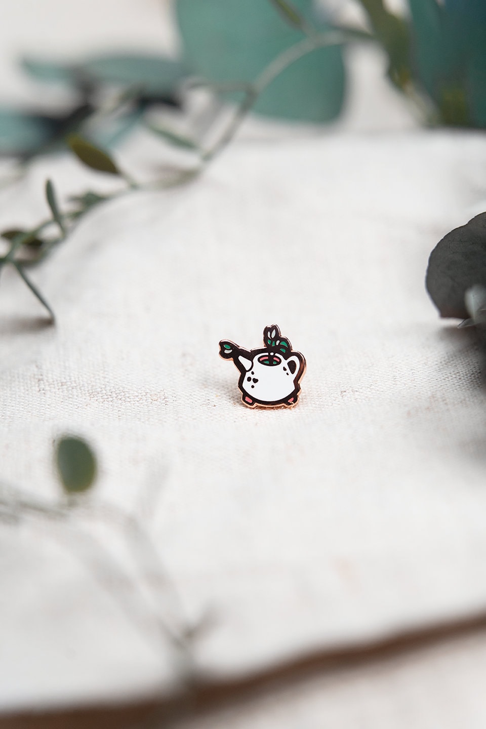 miamouz-gie-kanne-emaille-pin-mini-pflanzen-rosegold-14mm image 2