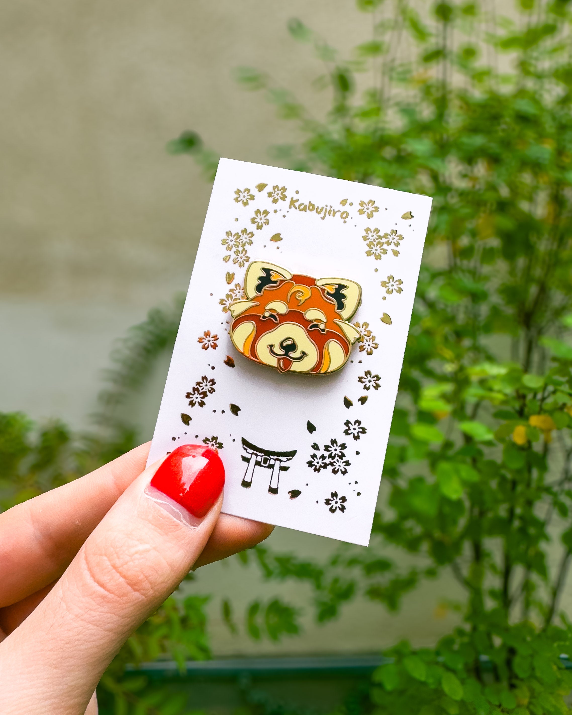 kabujiro-red-panda-emaille-pin-roter-panda-26mm image 4