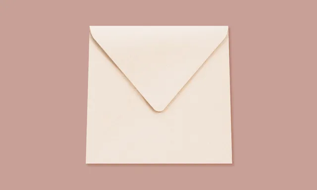 miamouz-postcards-papier-briefumschlag-15x15cm-elfenbein image 1