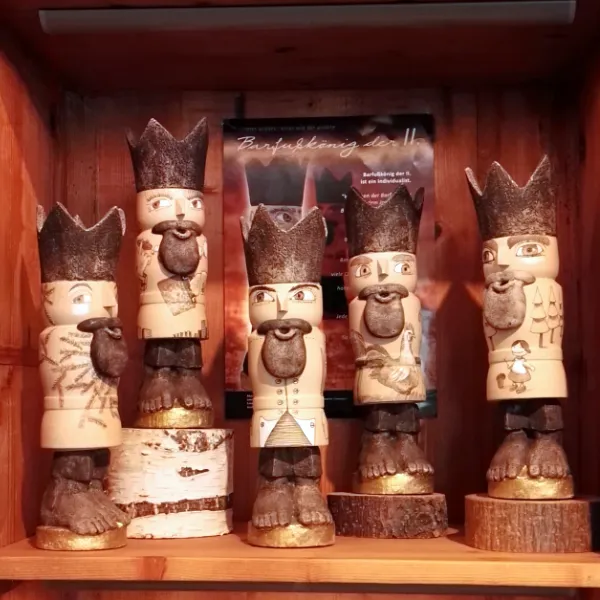 blank-barfu-k-nig-i-rauchfigur-holz-limitiert-unikat image 1