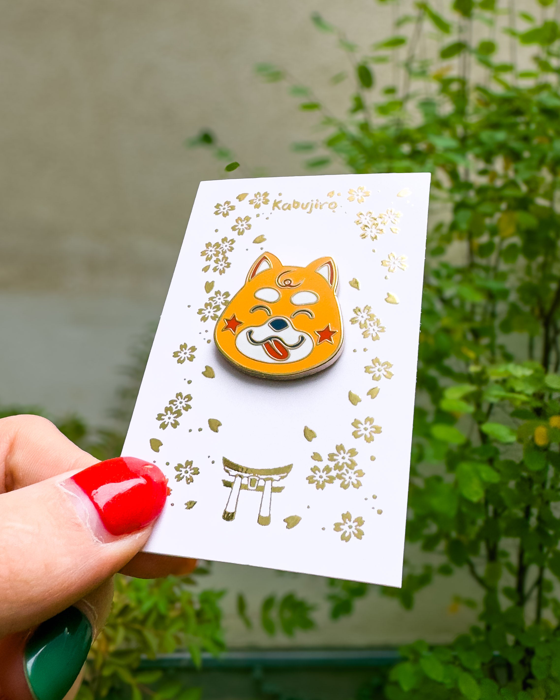 kabujiro-shiba-inu-emaille-pin-hund-28mm-gold image 2