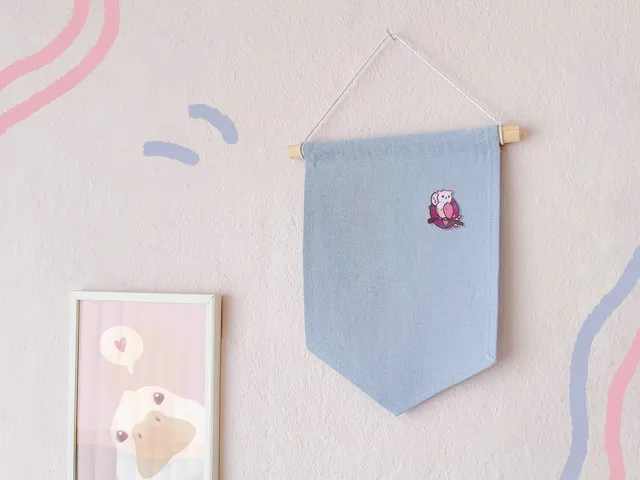 miamouz-pin-banner-hellblau-canvas-gro-21x30cm-handmade image 1