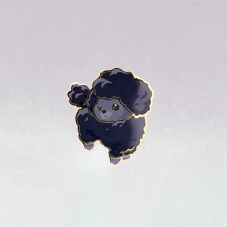 miamouz-pudel-emaille-pin-dunkelgrau-schwarz-40mm image 1