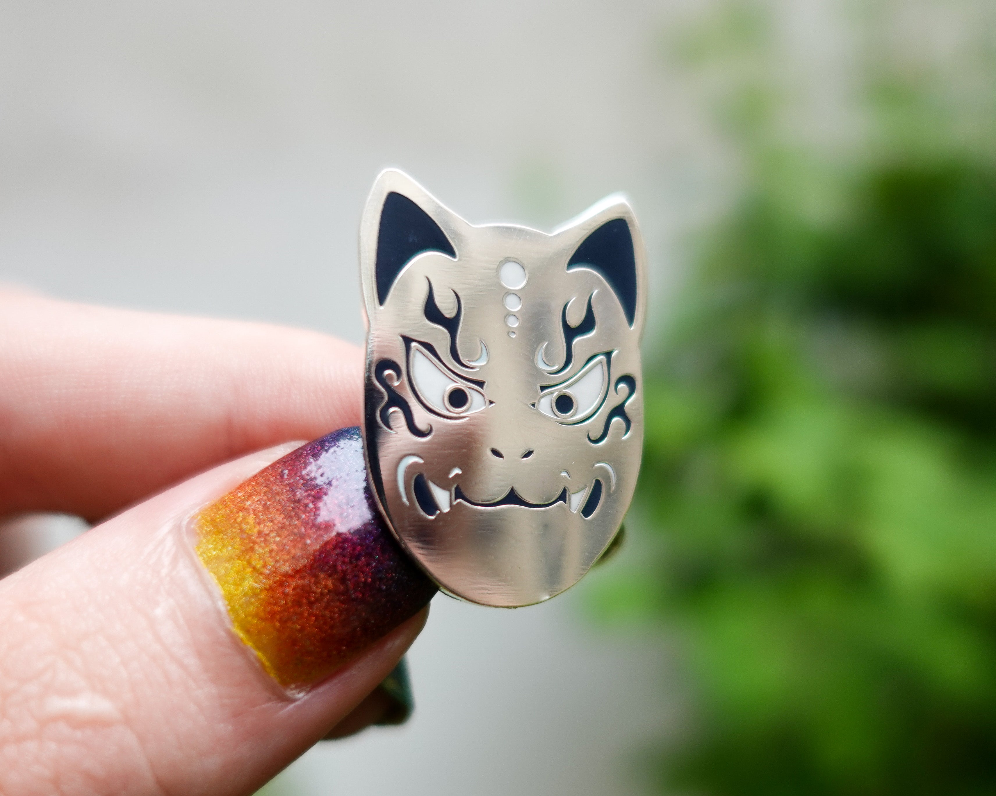 kabujiro-kitsune-maske-emaille-pin-gold-30-mm image 5