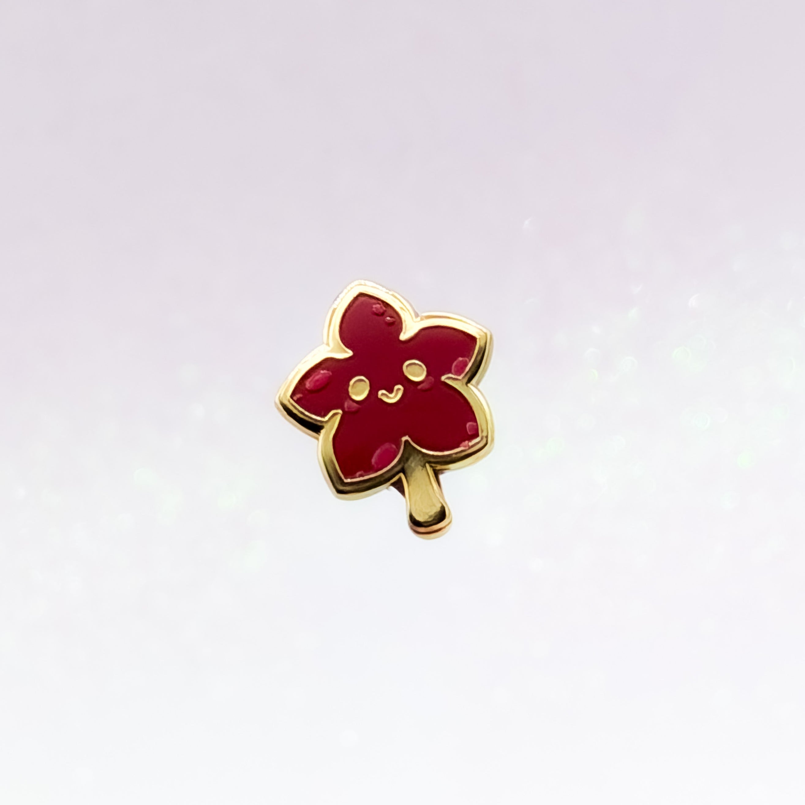 miamouz-happy-maple-leaf-mini-emaille-pin-18-mm image 1