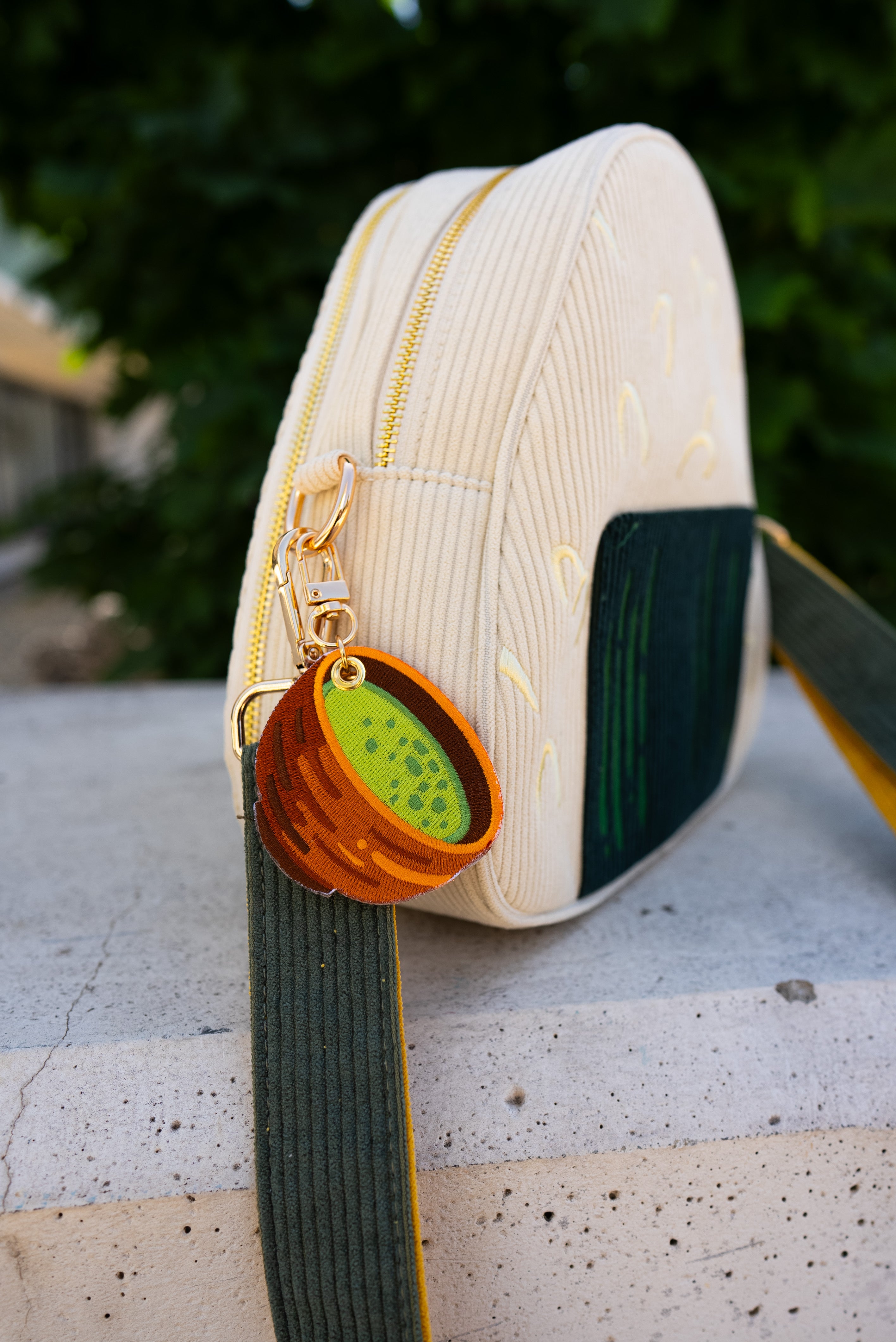kabujiro-charms-matcha-bowl-stick-anh-nger-schl-sselanh-nger-gold image 2