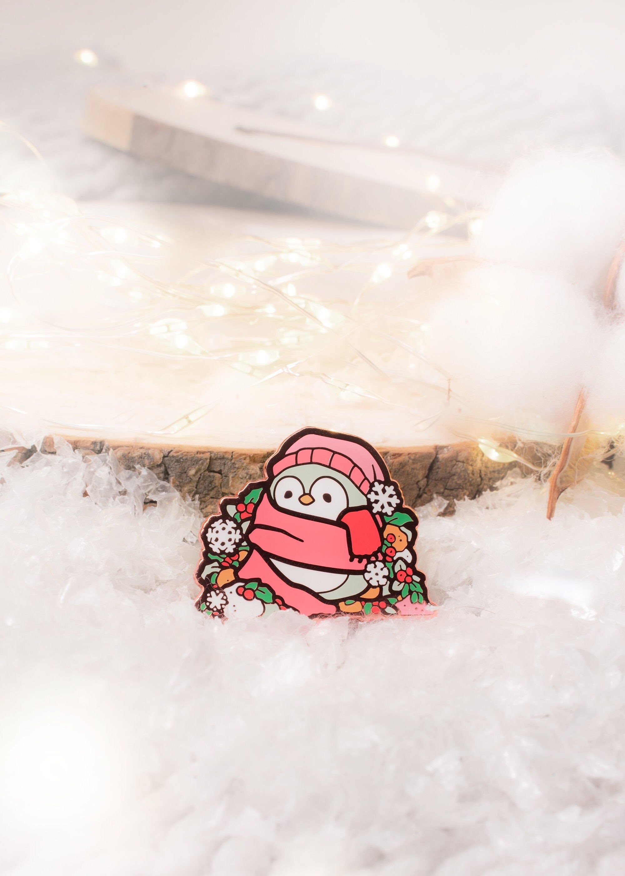 miamouz-winter-penguin-emaille-pin-pinguin-normal-quality image 1
