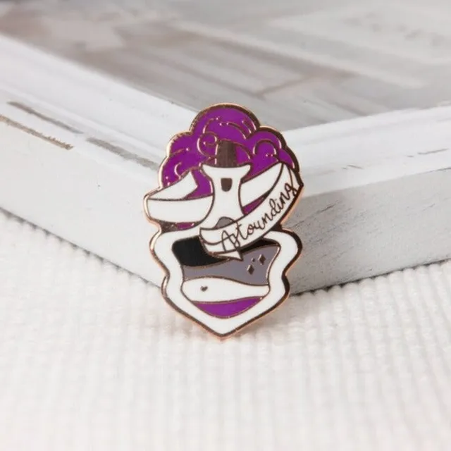 miamouz-pride-potion-asexual-emaille-pin-ace-flag-gold image 1