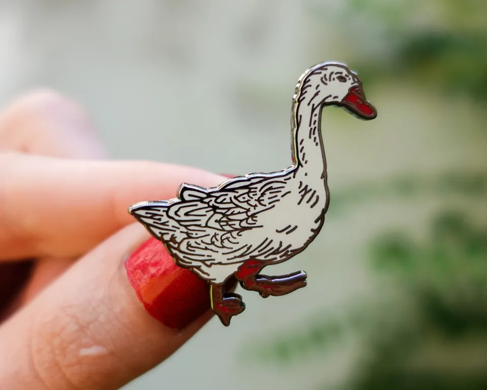 kabujiro-enamel-pins-ukiyo-e-goose-emaille-pin-schwarz-40-mm-gans image 1