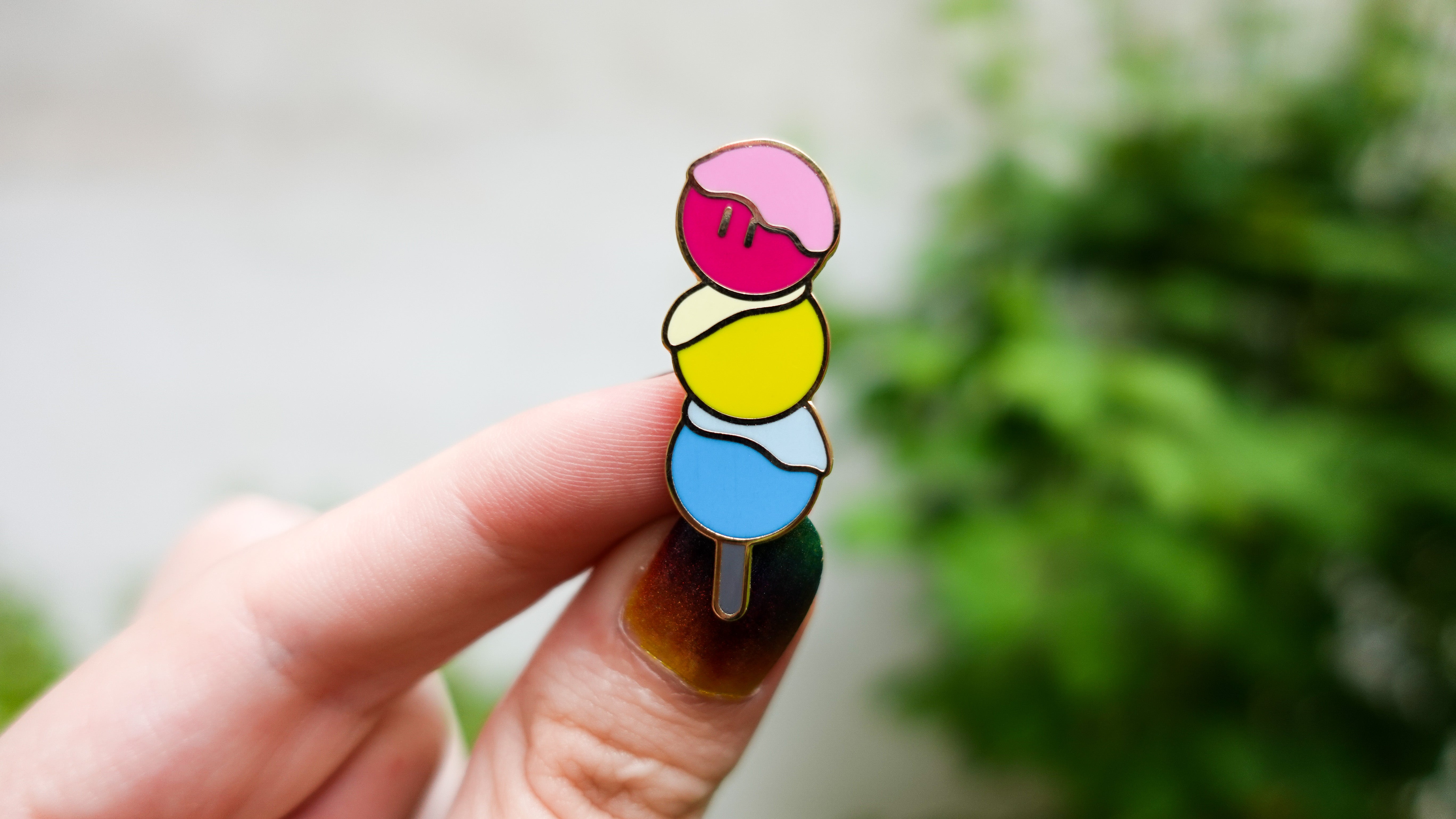 kabujiro-pride-dango-emaille-pin-pansexuell-40mm image 2