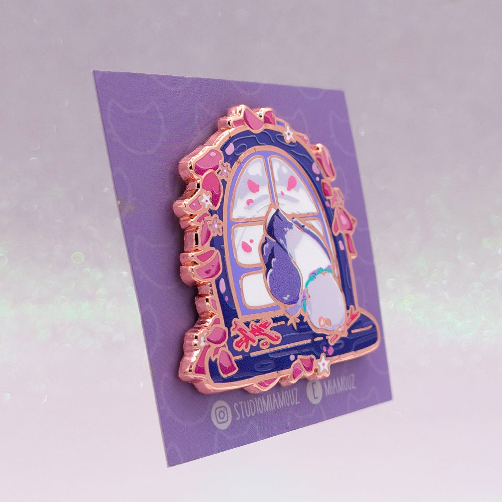 miamouz-peaceful-pigeon-emaille-pin-taube-43-mm-hard-enamel image 2