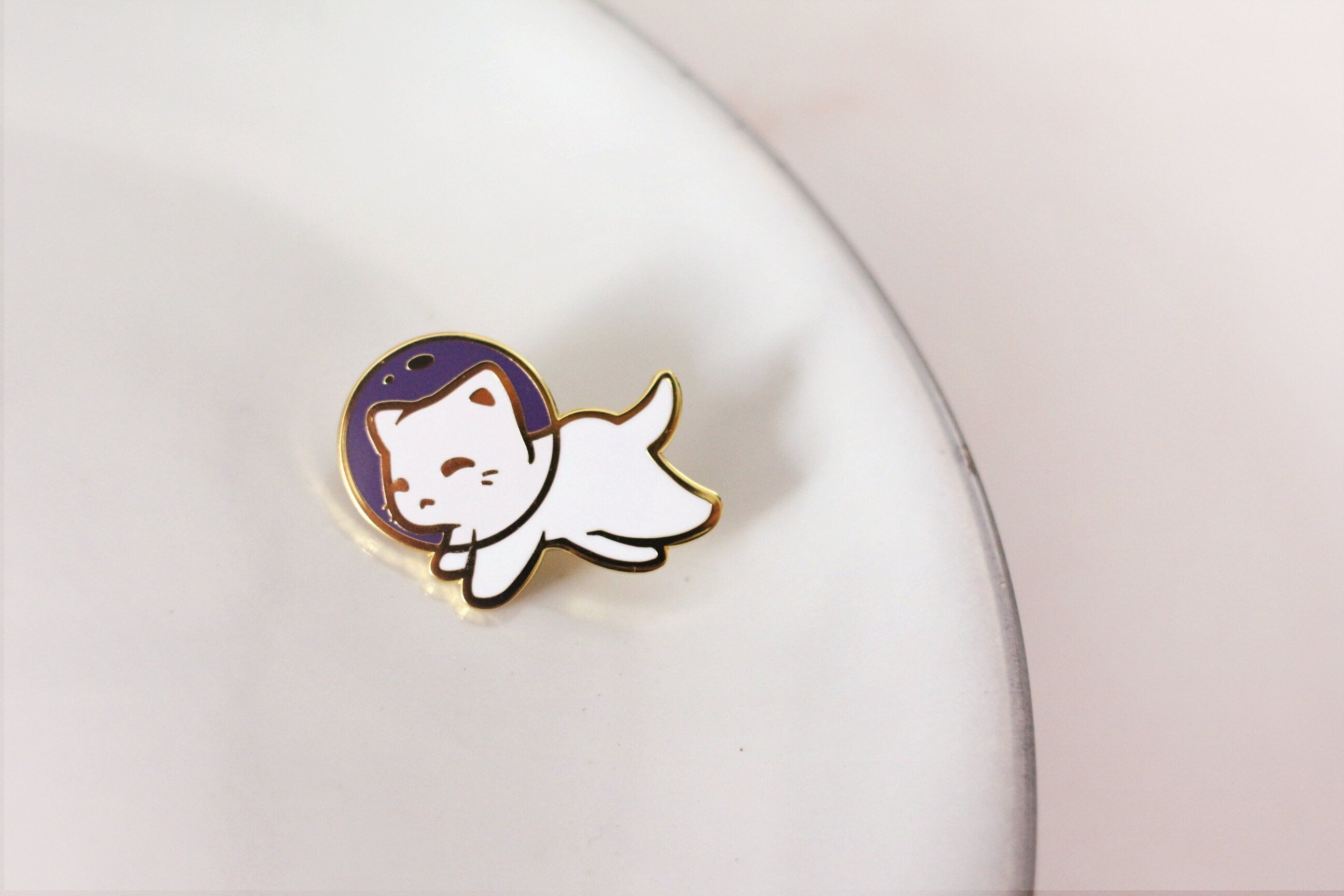 miamouz-cat-in-space-emaille-pin-katzen-anstecker-normal-quality image 4