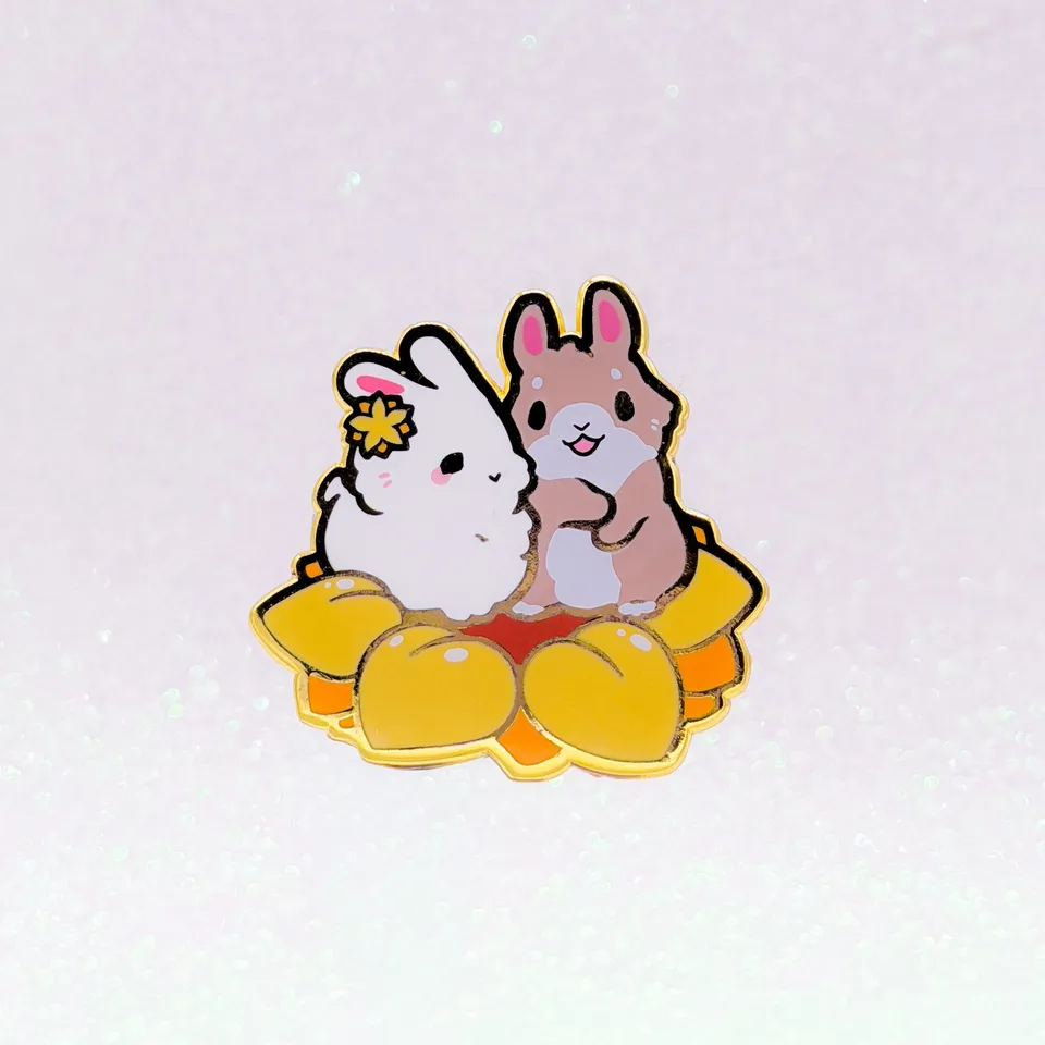 miamouz-enamel-pins-sunflower-bunnies-hasen-pin-gold-38mm image 1