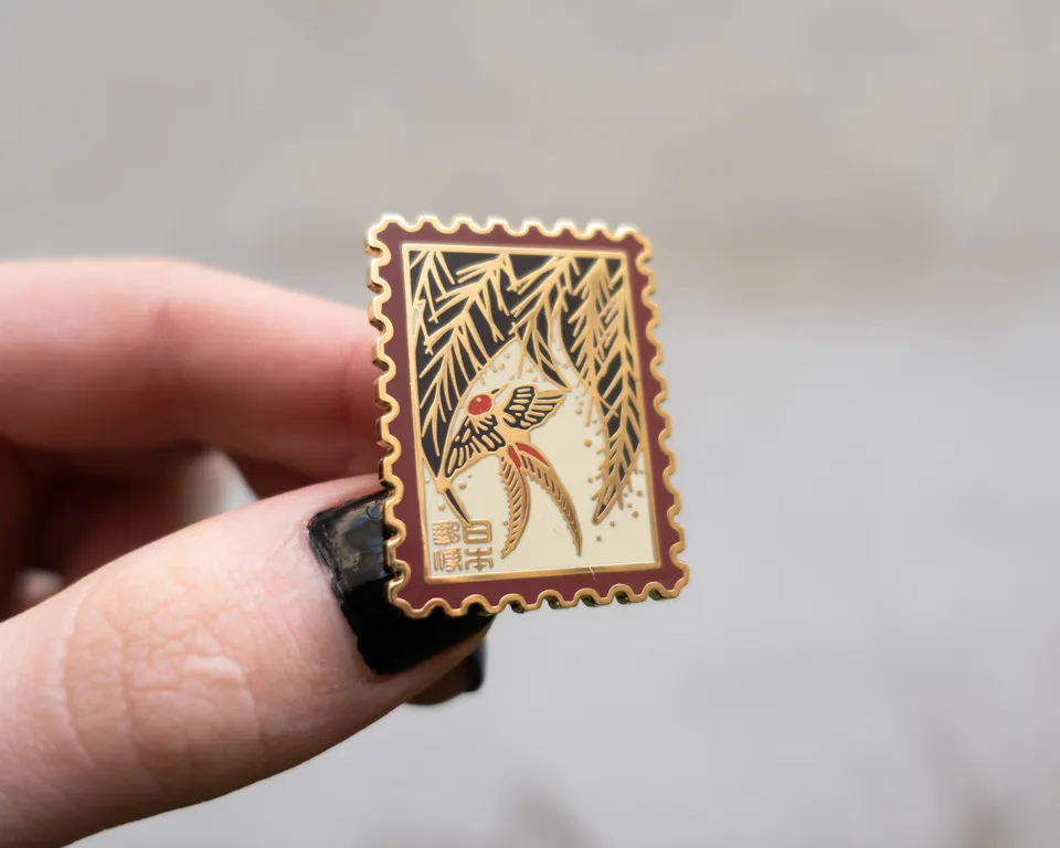 kabujiro-enamel-pins-hanafuda-stamp-songbird-pin-35mm image 1
