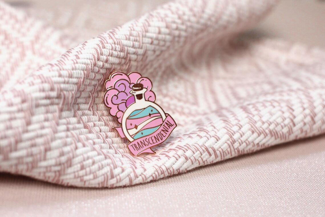 miamouz-enamel-pins-transgender-pride-potion-emaille-pin image 6
