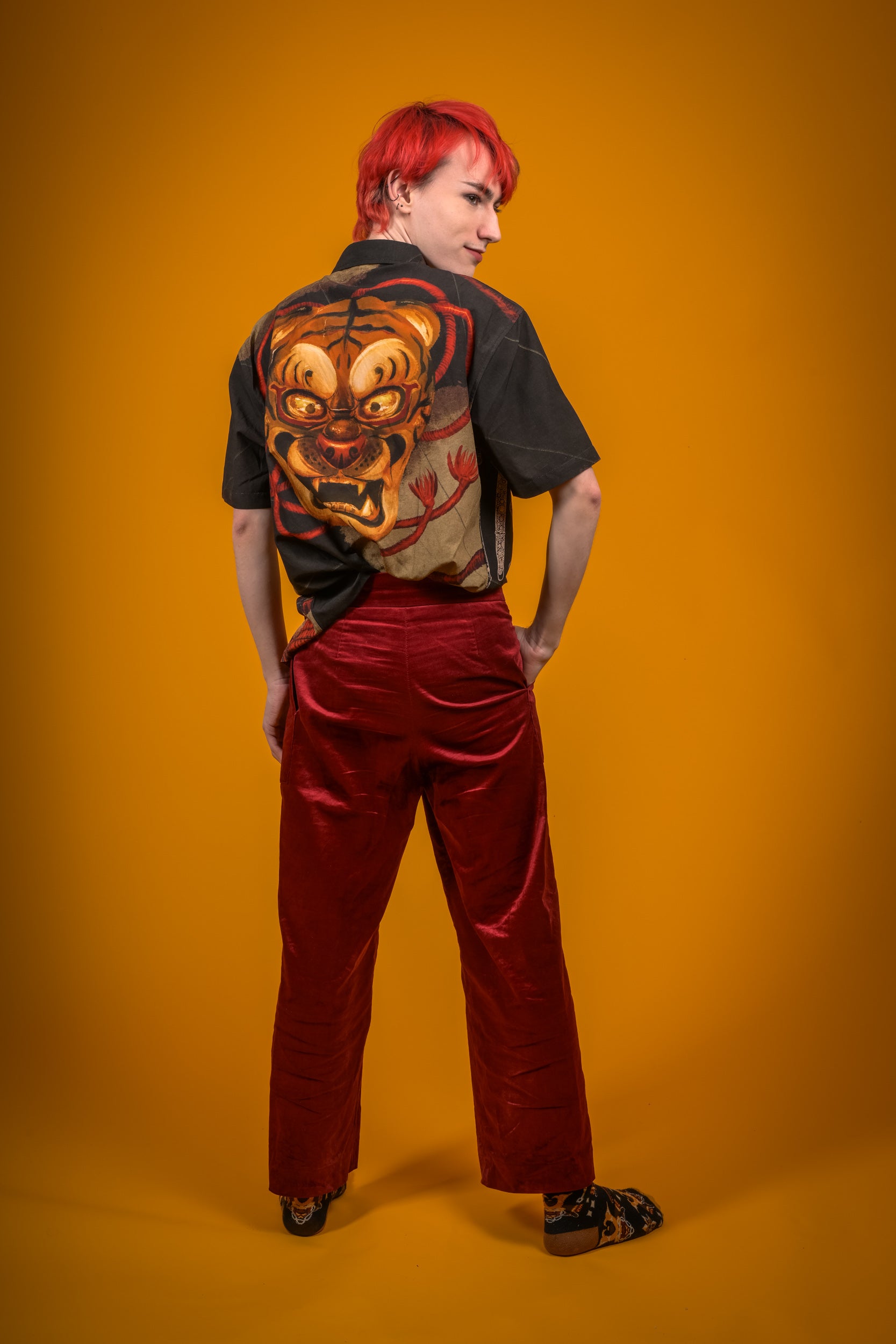kabujiro-clothing-samurai-tiger-hemd-rayon-baumwolle-unisex image 2