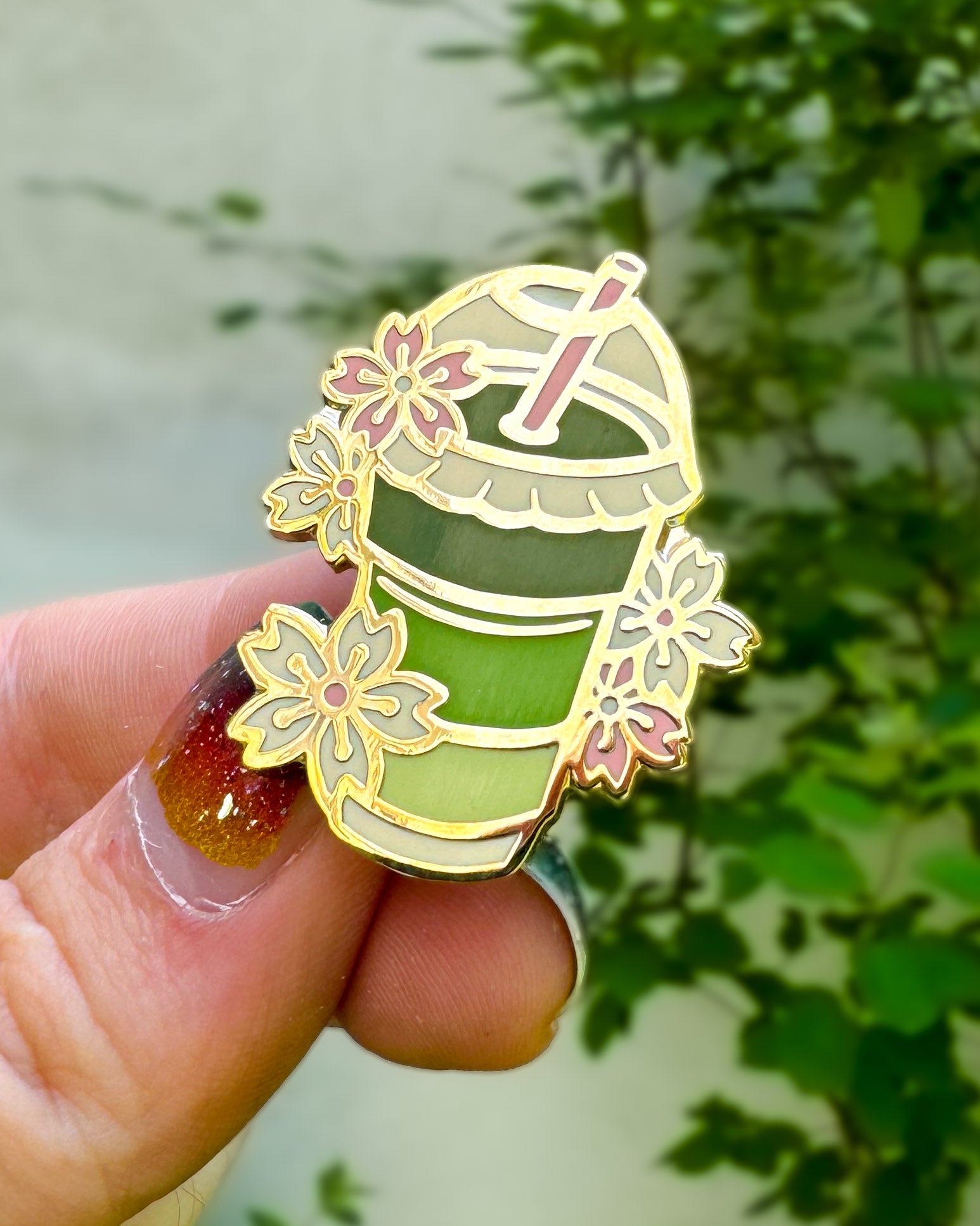 kabujiro-enamel-pins-matcha-latte-pin-dessert-35mm image 1