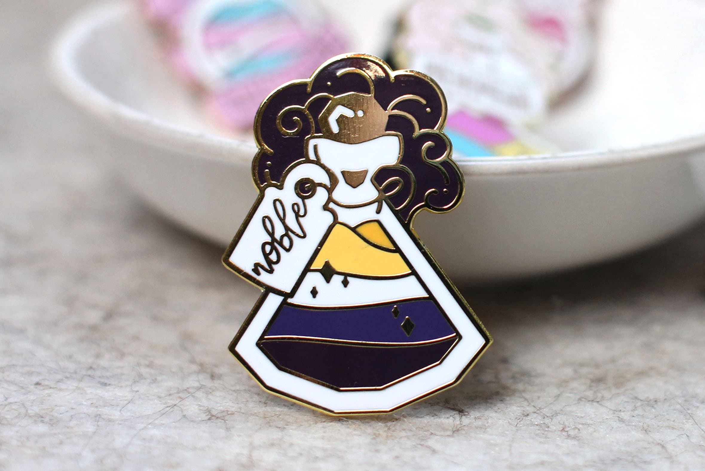 miamouz-enamel-pin-pride-potion-nonbinary-flagge-gold image 3
