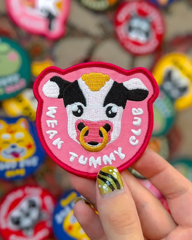 kabujiro-weak-tummy-club-patch-kuh-zum-aufb-geln-7-5cm image 1