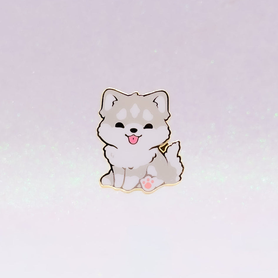 miamouz-enamel-pins-husky-malamute-pin-hellgrau-wei-30mm image 1