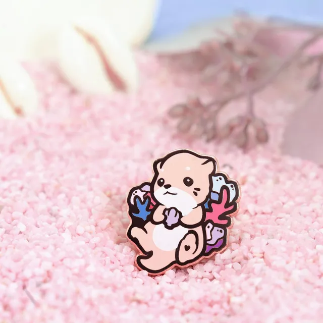 miamouz-enamel-pins-otter-pin-emaille-pin-normal-quality-hartemaille image 1