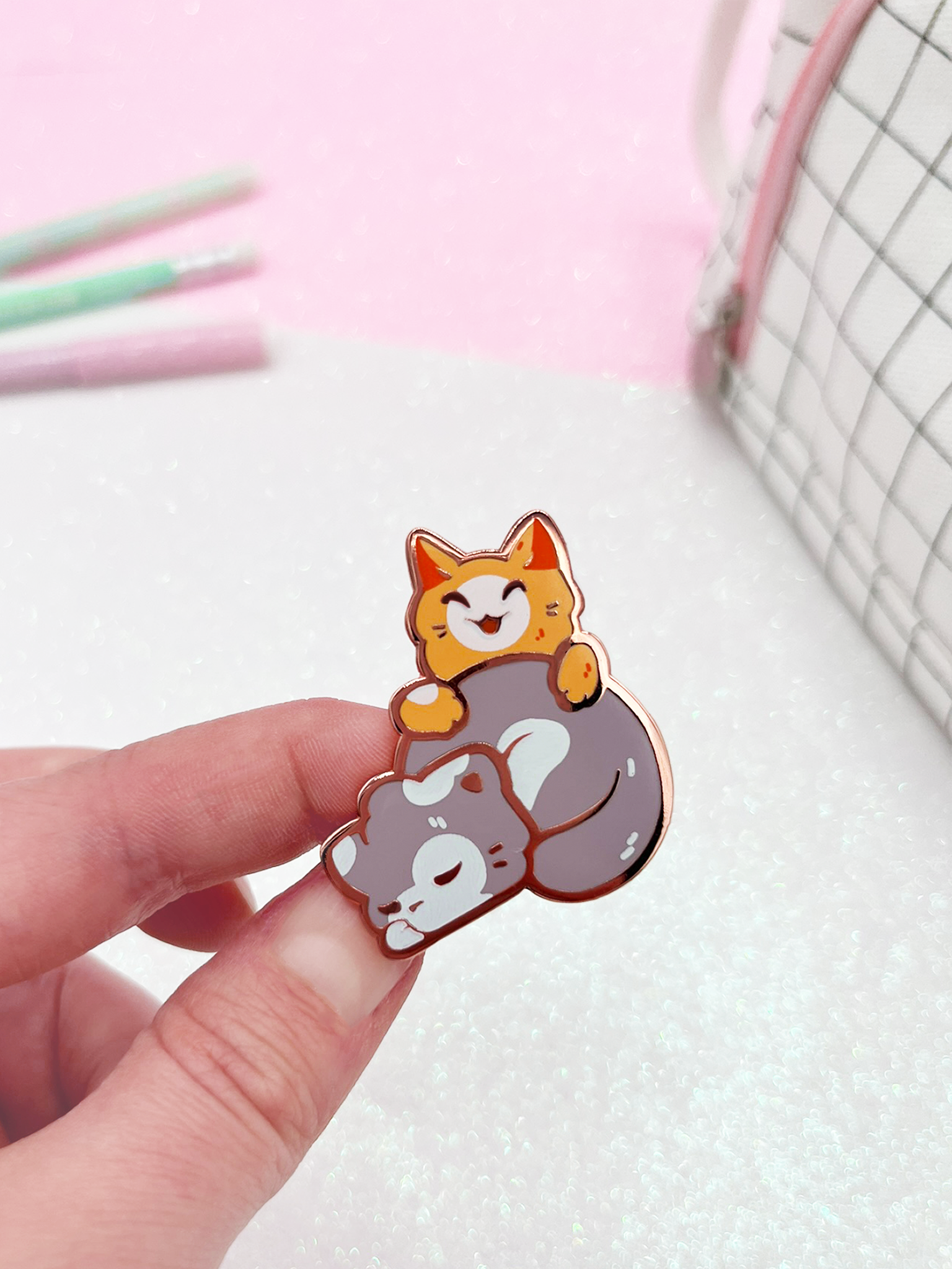 miamouz-enamel-pins-best-friends-kitty-friend-emaille-pin image 2