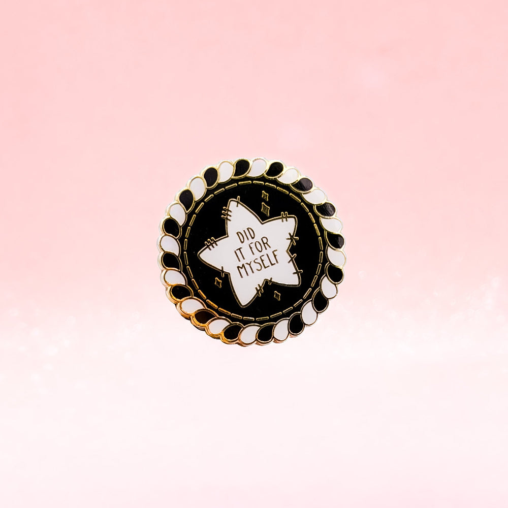 miamouz-did-it-for-myself-emaille-pin-self-care-45mm image 1