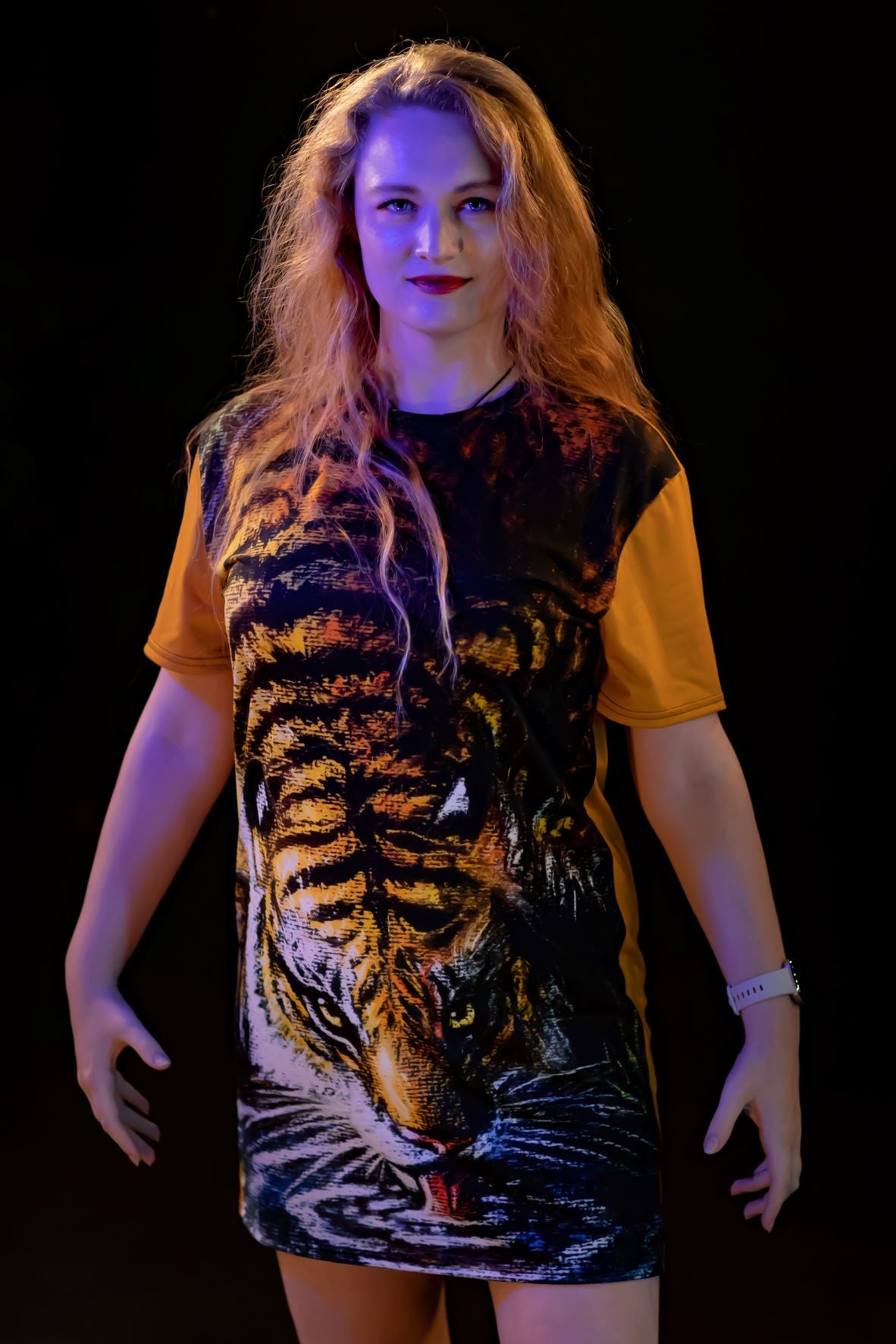 howling-riot-drinking-tiger-black-t-shirt-extra-lang-schwarz image 3