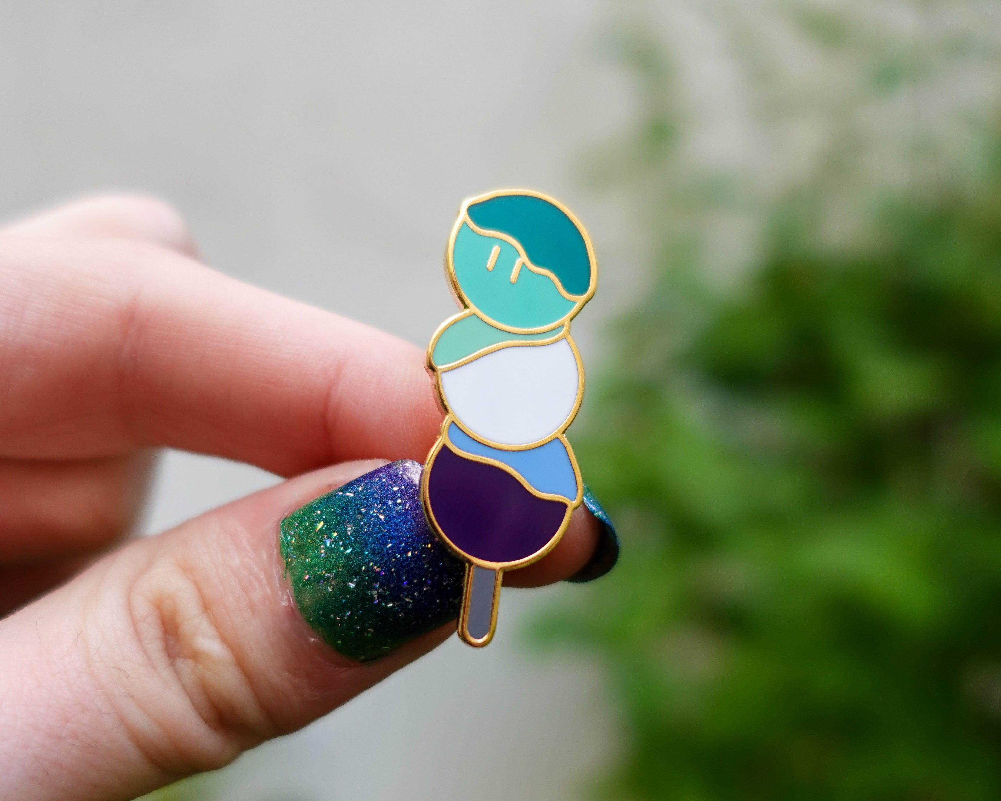 kabujiro-enamel-pins-pride-dango-pin-anstecker-schwul-mlm image 1