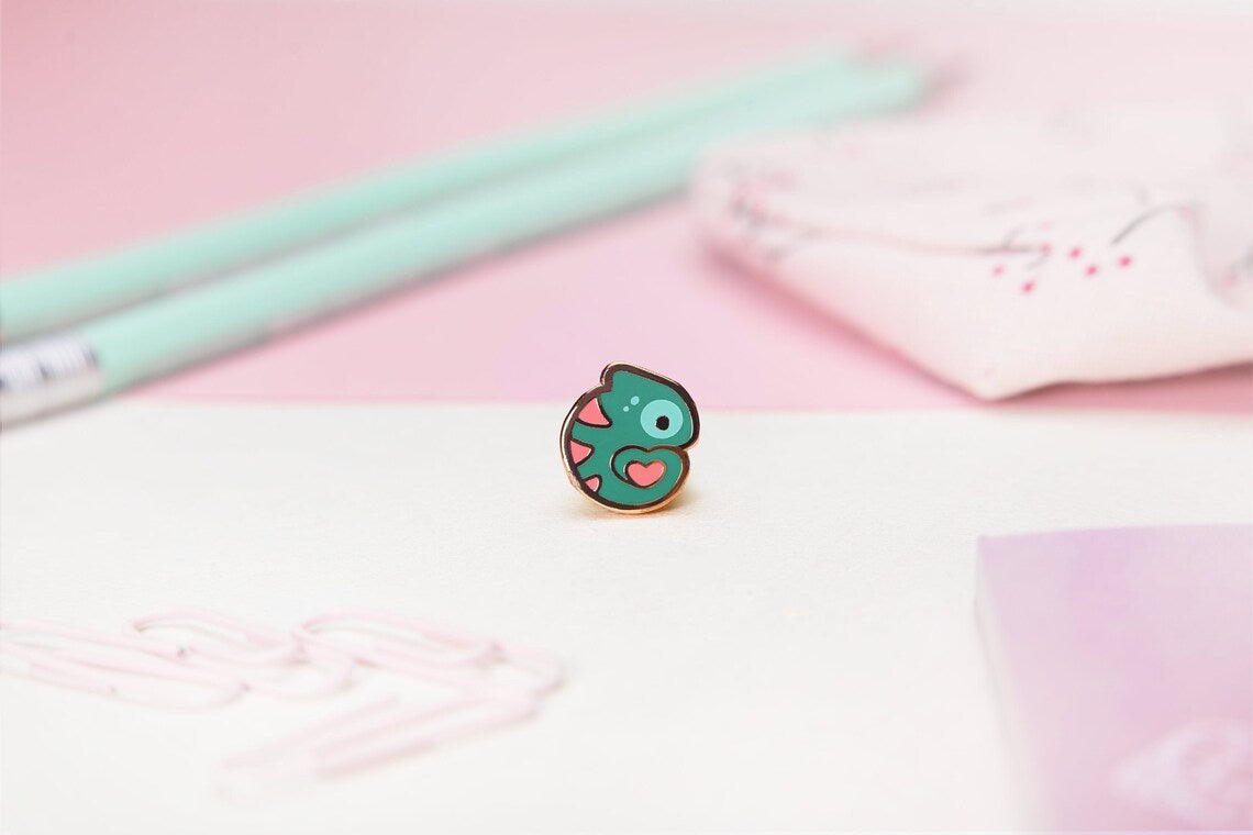 miamouz-tiny-love-chameleon-emaille-pin-herz-rosa-normal-quality image 3
