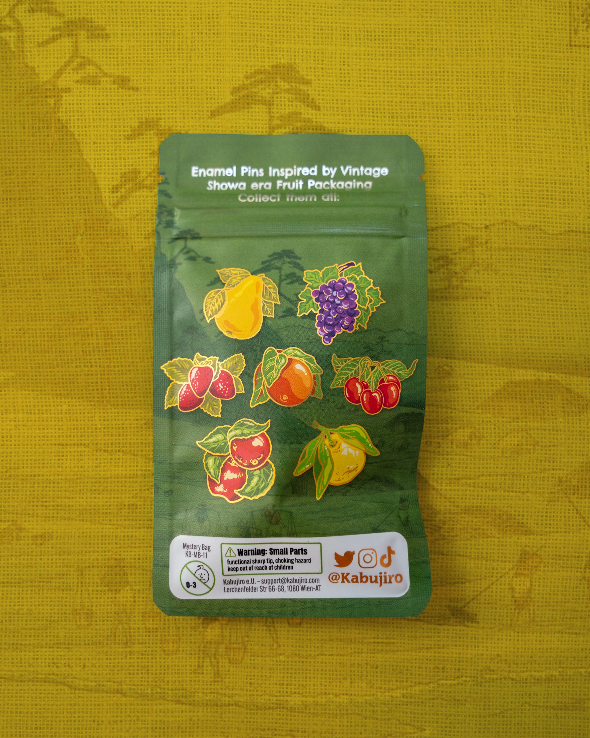 kabujiro-fruit-farm-enamel-pin-blind-bag-mystery image 2