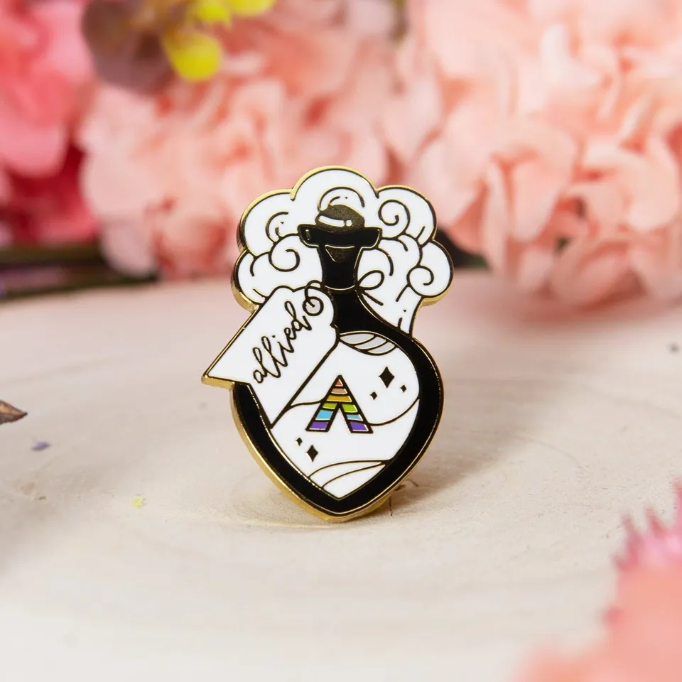 miamouz-allied-flag-pride-potion-emaille-pin-regenbogen-35mm image 1