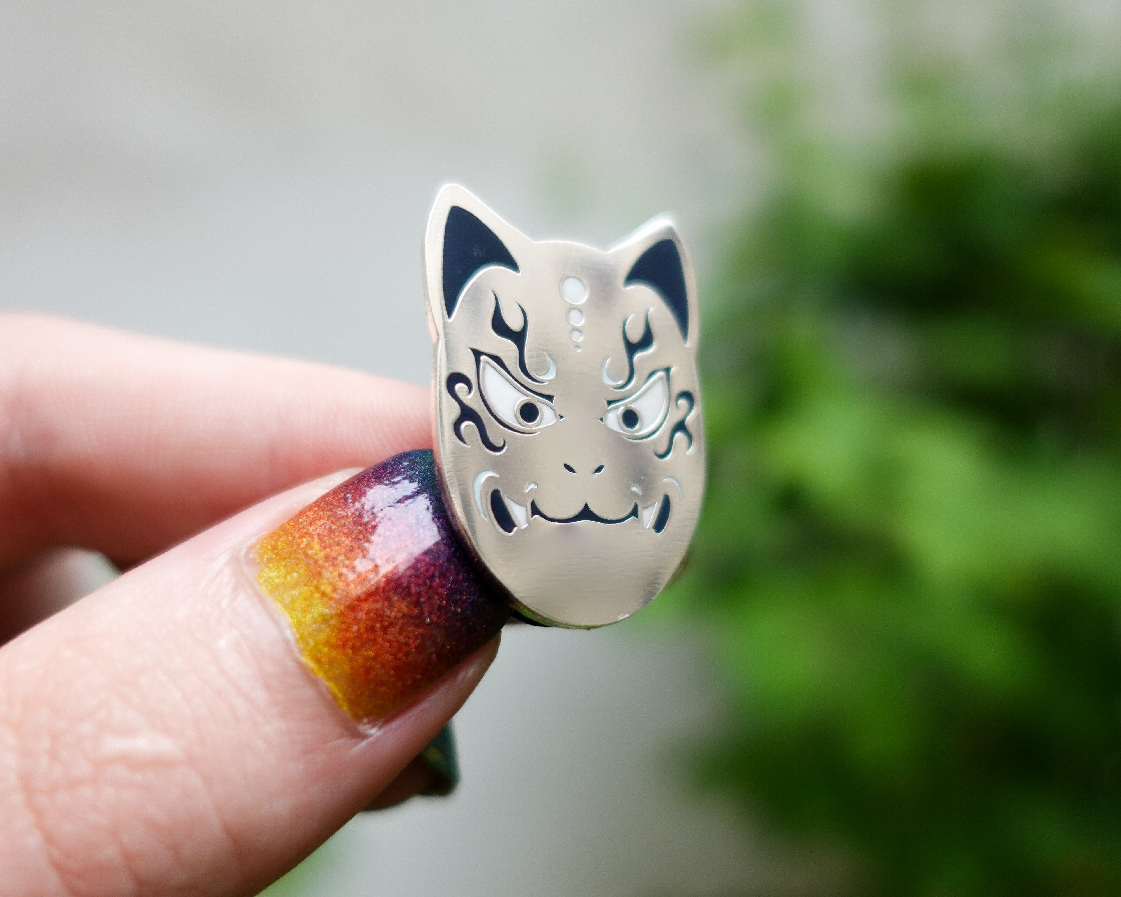 kabujiro-kitsune-maske-emaille-pin-gold-30-mm image 4