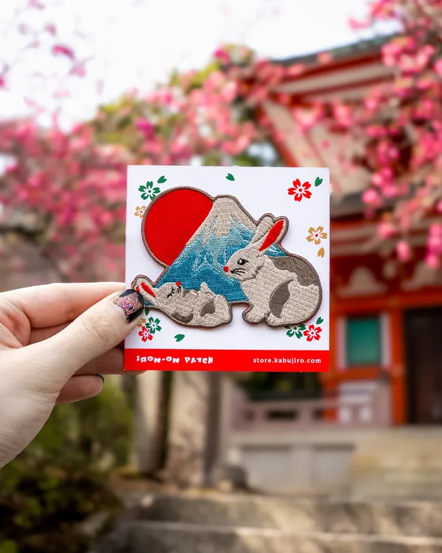 kabujiro-patches-fuji-bunnies-b-gelpatch-7-5-cm-hase image 1