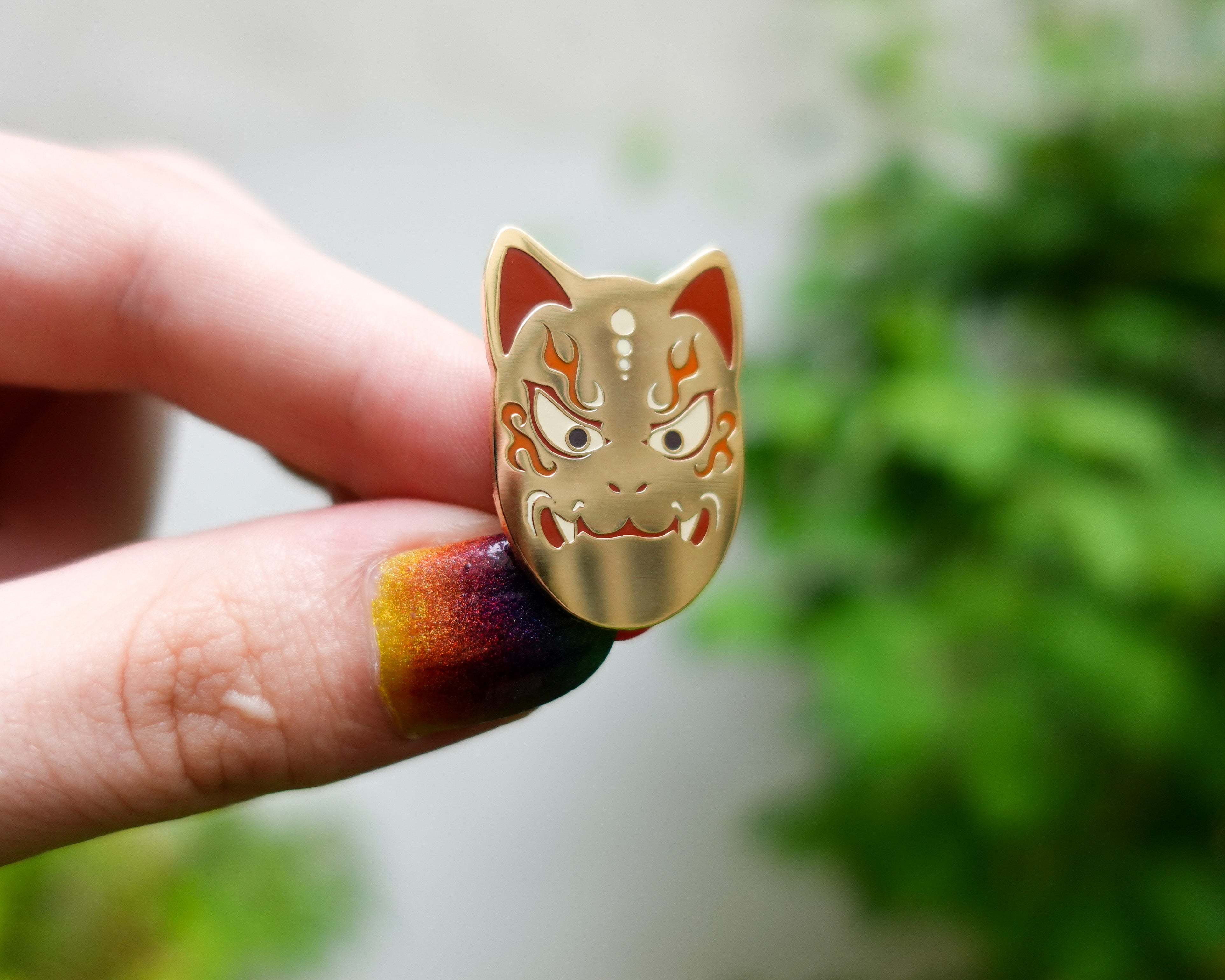 kabujiro-kitsune-maske-emaille-pin-gold-30-mm image 3