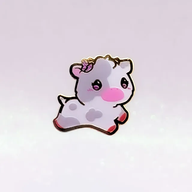miamouz-cute-cow-emaille-pin-kuh-grau-wei-24mm image 1