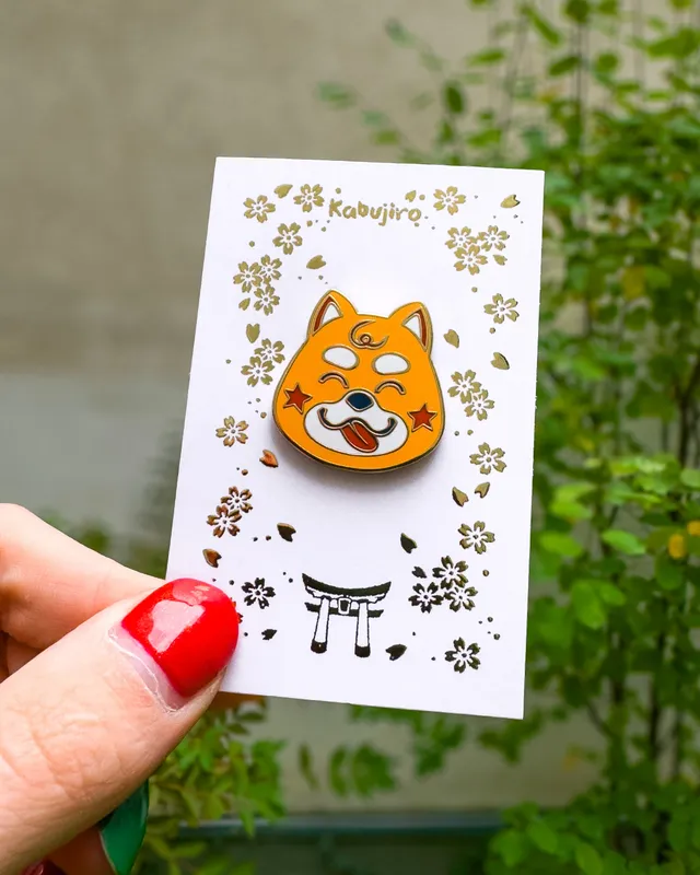 kabujiro-shiba-inu-emaille-pin-hund-28mm-gold image 1