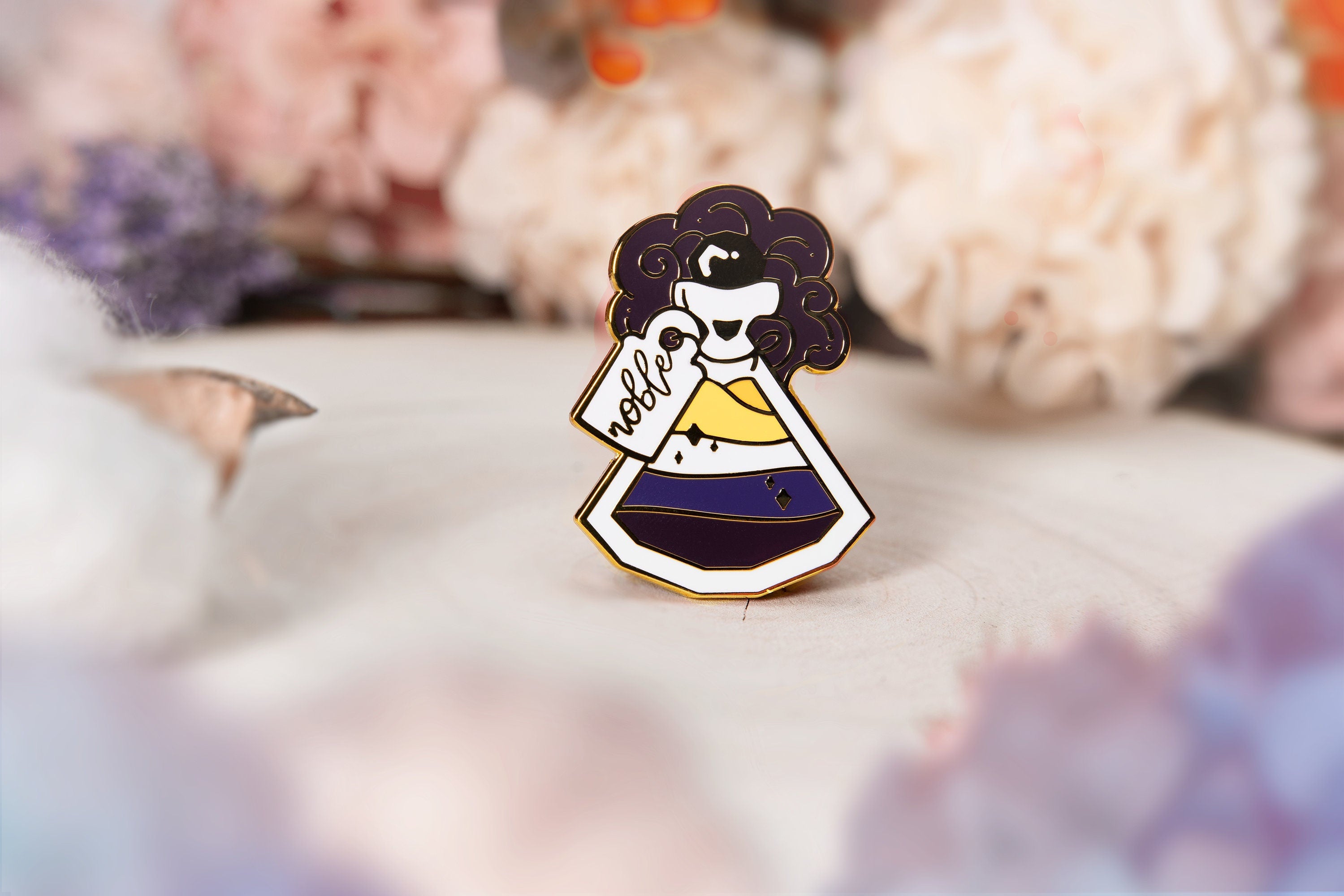 miamouz-enamel-pin-pride-potion-nonbinary-flagge-gold image 2