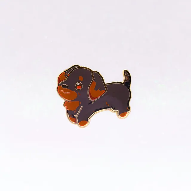miamouz-dackel-black-tan-emaille-pin-hund image 1