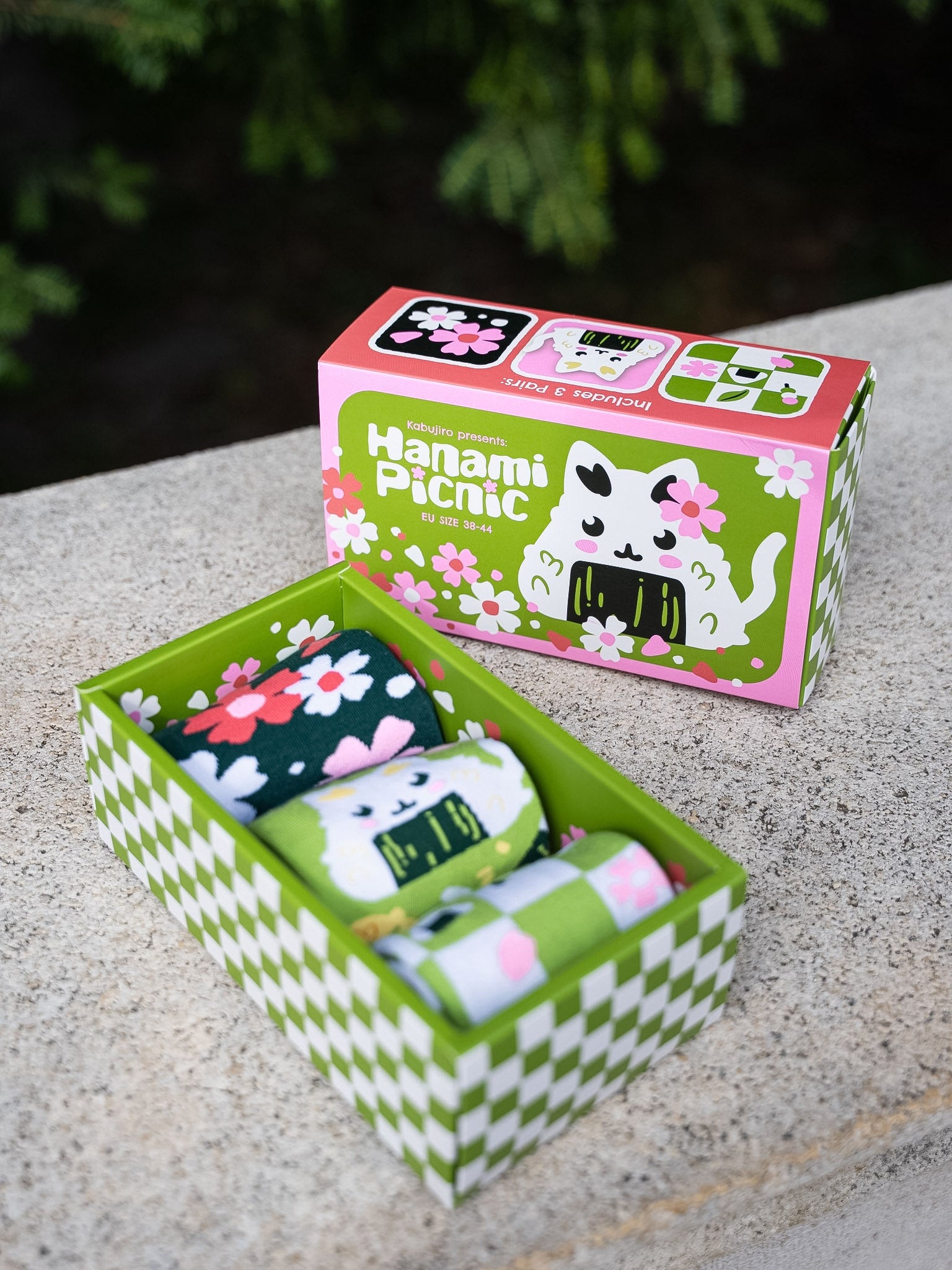 kabujiro-hanami-picnic-socken-geschenkbox-baumwolle image 3