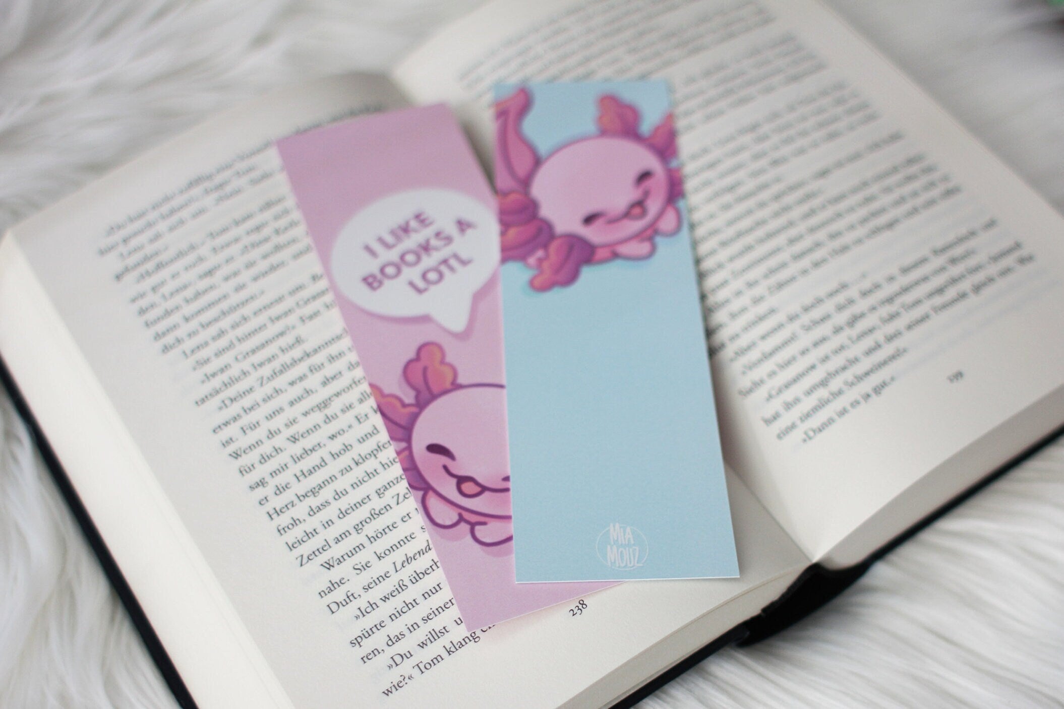 miamouz-axolotl-lesezeichen-blau-i-like-books-a-lotl image 4