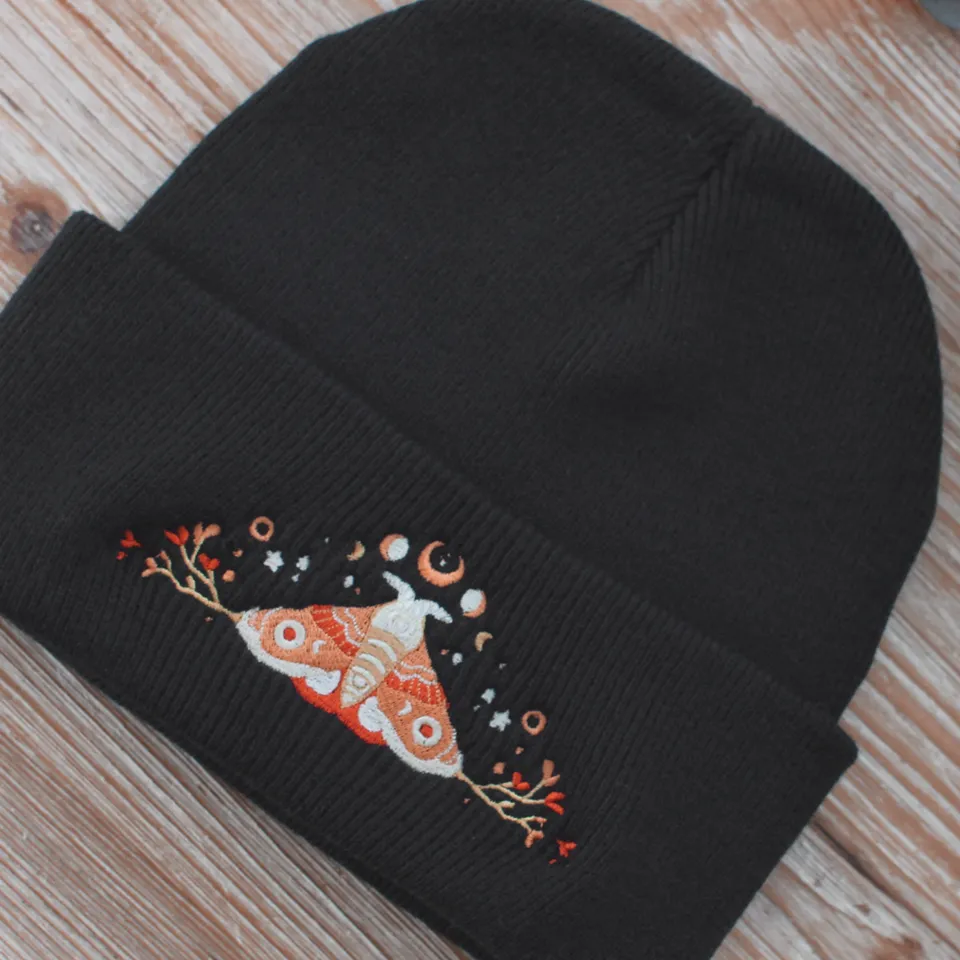 miamouz-beanies-moon-moth-m-tze-schwarz-ein-gr-e image 1